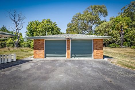 Photo of property in 704 Hawkins Road, Marshland, Christchurch, 8051