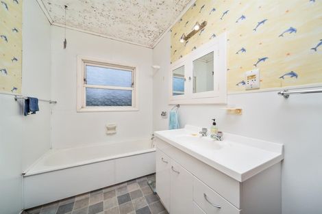 Photo of property in 16 Kegworth Street, Eltham, 4322