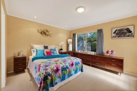 Photo of property in 4 Mcleod Place, Papamoa Beach, Papamoa, 3118