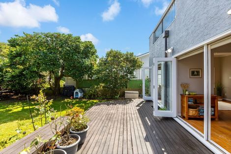 Photo of property in 20 Tuatoru Street, Eastbourne, Lower Hutt, 5013