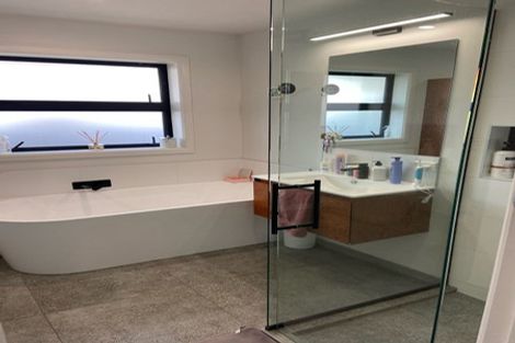 Photo of property in 179 Fendalton Road, Fendalton, Christchurch, 8052