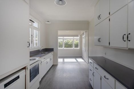 Photo of property in 56 Greta Street, South Hill, Oamaru, 9400