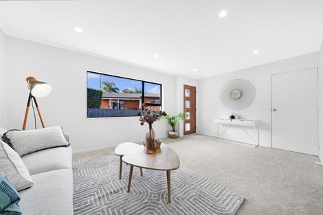 Photo of property in 2/64 Weymouth Road, Manurewa, Auckland, 2102