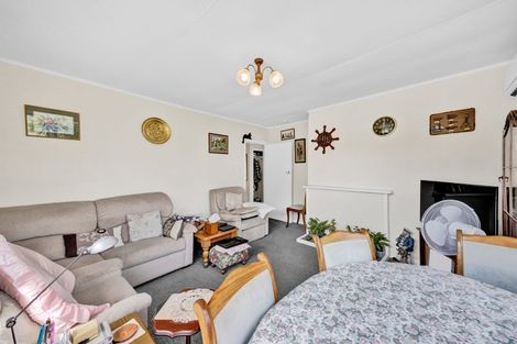 Photo of property in 55 Fairfield Road, Hawera, 4610