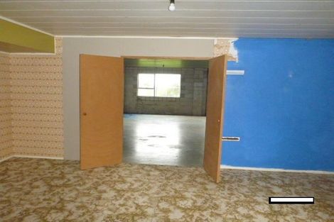 Photo of property in 160 Bombay Road, Bombay, 2675