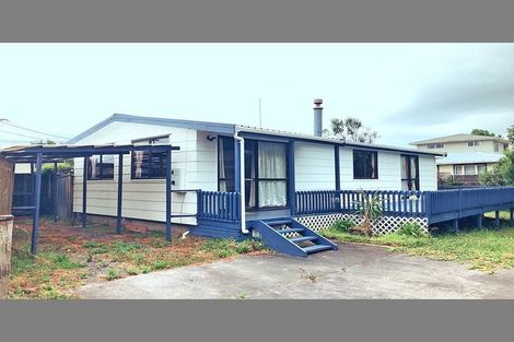 Photo of property in 2/49 Larnoch Road, Henderson, Auckland, 0610