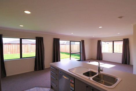 Photo of property in 35 Pakohe Street, Pegasus, 7612