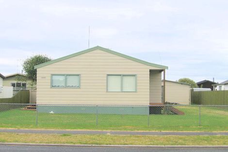 Photo of property in 108 Hampton Road, Whangamata, 3620