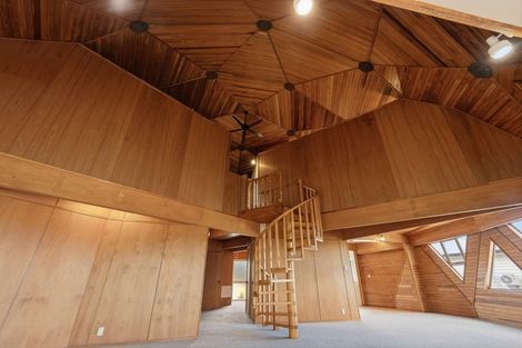 Photo of property in 272 Sturges Road, Henderson, Auckland, 0612