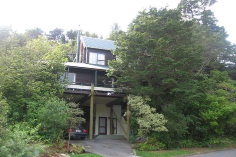 Photo of property in 27 Fendalton Crescent, Pinehaven, Upper Hutt, 5019