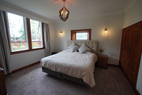 Photo of property in 73 Argyle Avenue, Takaro, Palmerston North, 4410