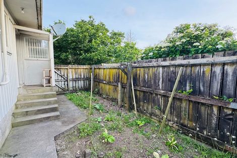 Photo of property in 3/9 Oxford Road, Manurewa, Auckland, 2102