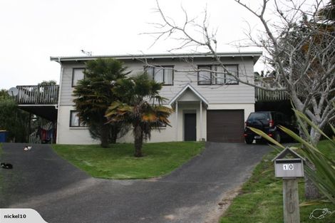 Photo of property in 10 Arde Place, Massey, Auckland, 0614
