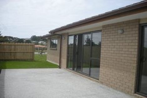 Photo of property in 19 Saltwood Street, Red Beach, 0932