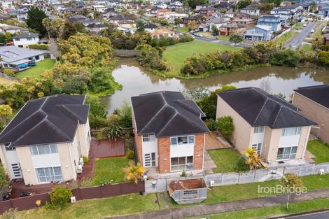 Photo of property in 12 Sohlue Place, Oteha, Auckland, 0632