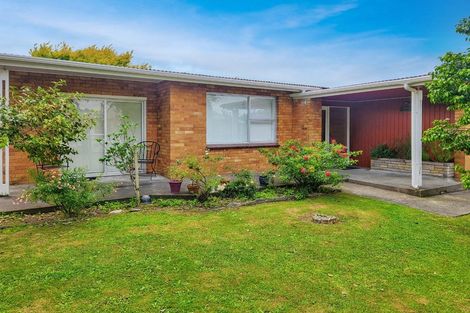 Photo of property in 7 Airdrie Avenue, Epuni, Lower Hutt, 5011