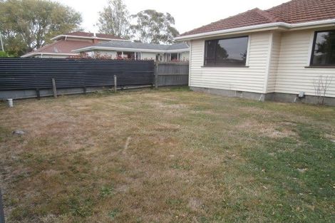 Photo of property in 111 Wainoni Road, Avondale, Christchurch, 8061