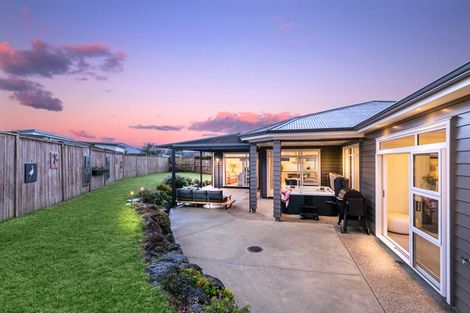 Photo of property in 22 Malbec Place, Huapai, Kumeu, 0810