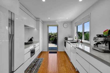 Photo of property in 8 Jersey Place, Bell Block, New Plymouth, 4312