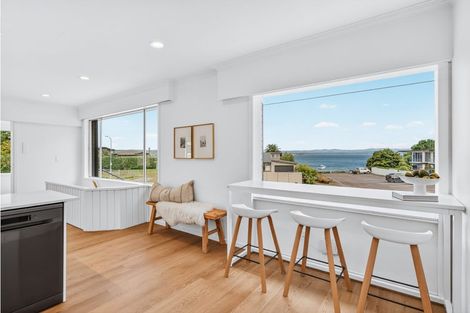 Photo of property in 1 Winston Street, Acacia Bay, Taupo, 3330