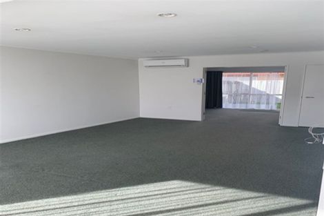 Photo of property in Holdsworth Villas, 64/2 William Donald Drive, Solway, Masterton, 5810