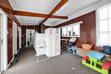 Photo of property in 6 Lincoln Street, Patea, 4520