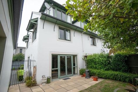 Photo of property in 3/36 Champion Street, Edgeware, Christchurch, 8013