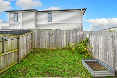 Photo of property in 11 Saddleback Crescent, Papakura, 2110