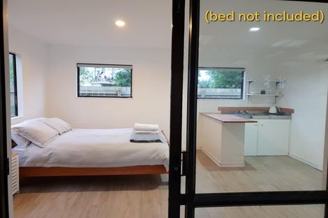 Photo of property in 7 Sullivan Avenue, Mangere Bridge, Auckland, 2022