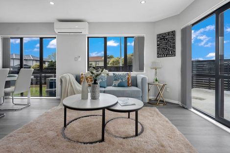 Photo of property in 12 Sheralee Place, Bucklands Beach, Auckland, 2014