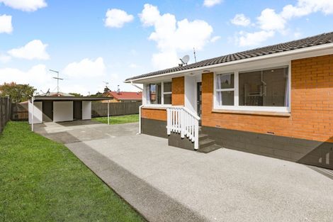 Photo of property in 2/26 Kirton Crescent, Manurewa, Auckland, 2102