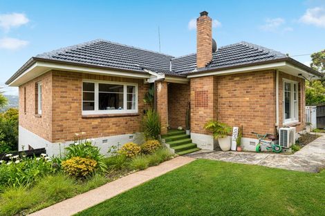 Photo of property in 227 Titirangi Road, Titirangi, Auckland, 0604