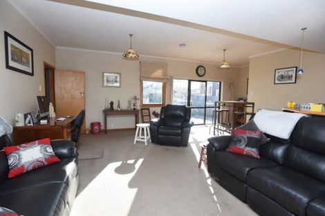 Photo of property in 32 Mary Street, Winton, 9720