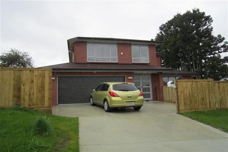 Photo of property in 36 Taipari Road, Te Atatu Peninsula, Auckland, 0610