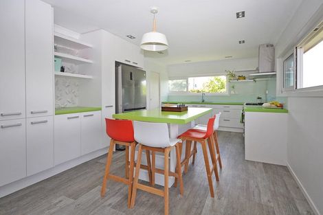 Photo of property in 2/3 County Road, Torbay, Auckland, 0630