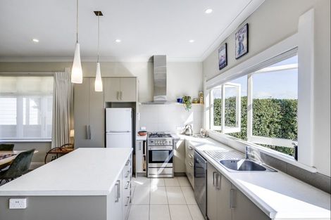 Photo of property in 67 Kennedy Road, Napier South, Napier, 4110