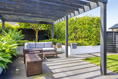 Photo of property in 5 Augusta Grove, Waiwhakaiho, New Plymouth, 4312