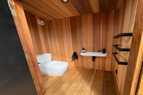 Photo of property in 5 Tuhaere Street, Orakei, Auckland, 1071