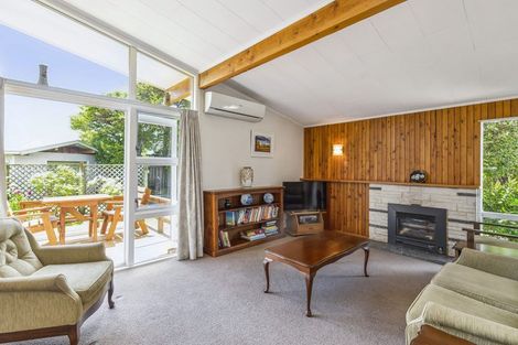 Photo of property in 33 Francis Road, Paraparaumu Beach, Paraparaumu, 5032