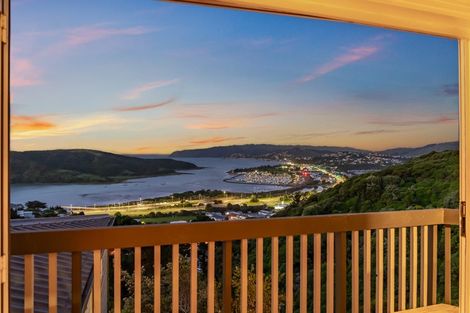 Photo of property in 13 Ettrick Grove, Papakowhai, Porirua, 5024