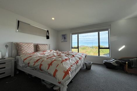 Photo of property in 11 Tangy Loch Lane, Broomfield, Christchurch, 8042