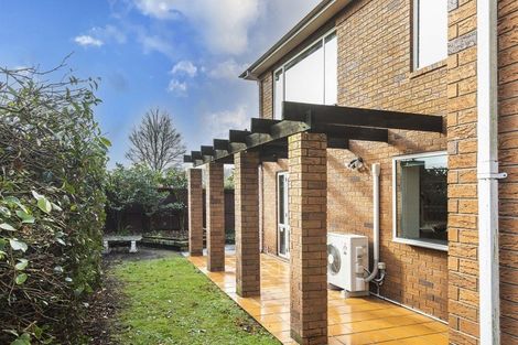 Photo of property in 94 Memorial Avenue, Ilam, Christchurch, 8053