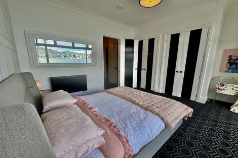 Photo of property in 322 Oriental Parade, Oriental Bay, Wellington, 6011