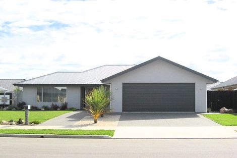Photo of property in 25 Magnolia Boulevard, Kaiapoi, 7630