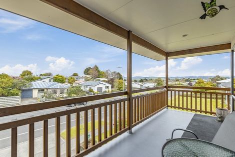 Photo of property in 30 Kiddle Drive, Hilltop, Taupo, 3330