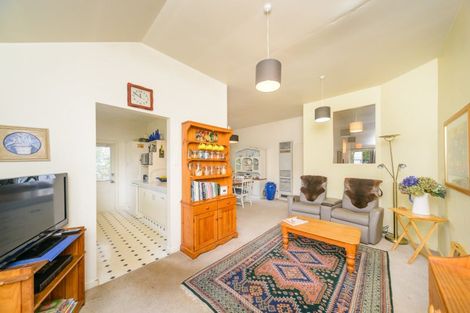 Photo of property in 24 Ranfurly Street, Hokowhitu, Palmerston North, 4410