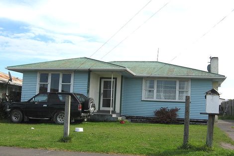 Photo of property in 7 Raupo Street, Castlecliff, Whanganui, 4501