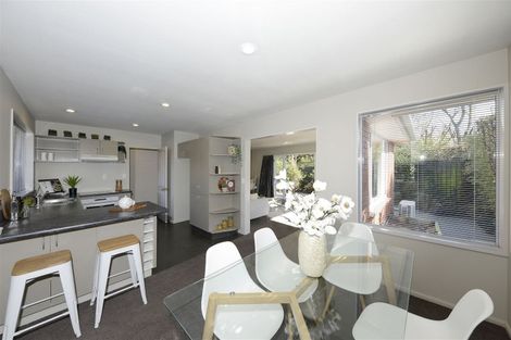 Photo of property in 2/135 Brookside Terrace, Bryndwr, Christchurch, 8053