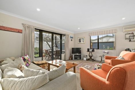 Photo of property in 35 Achil Street, Cromwell, 9310