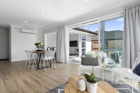 Photo of property in 77 Bert Wall Drive, Omokoroa, 3114